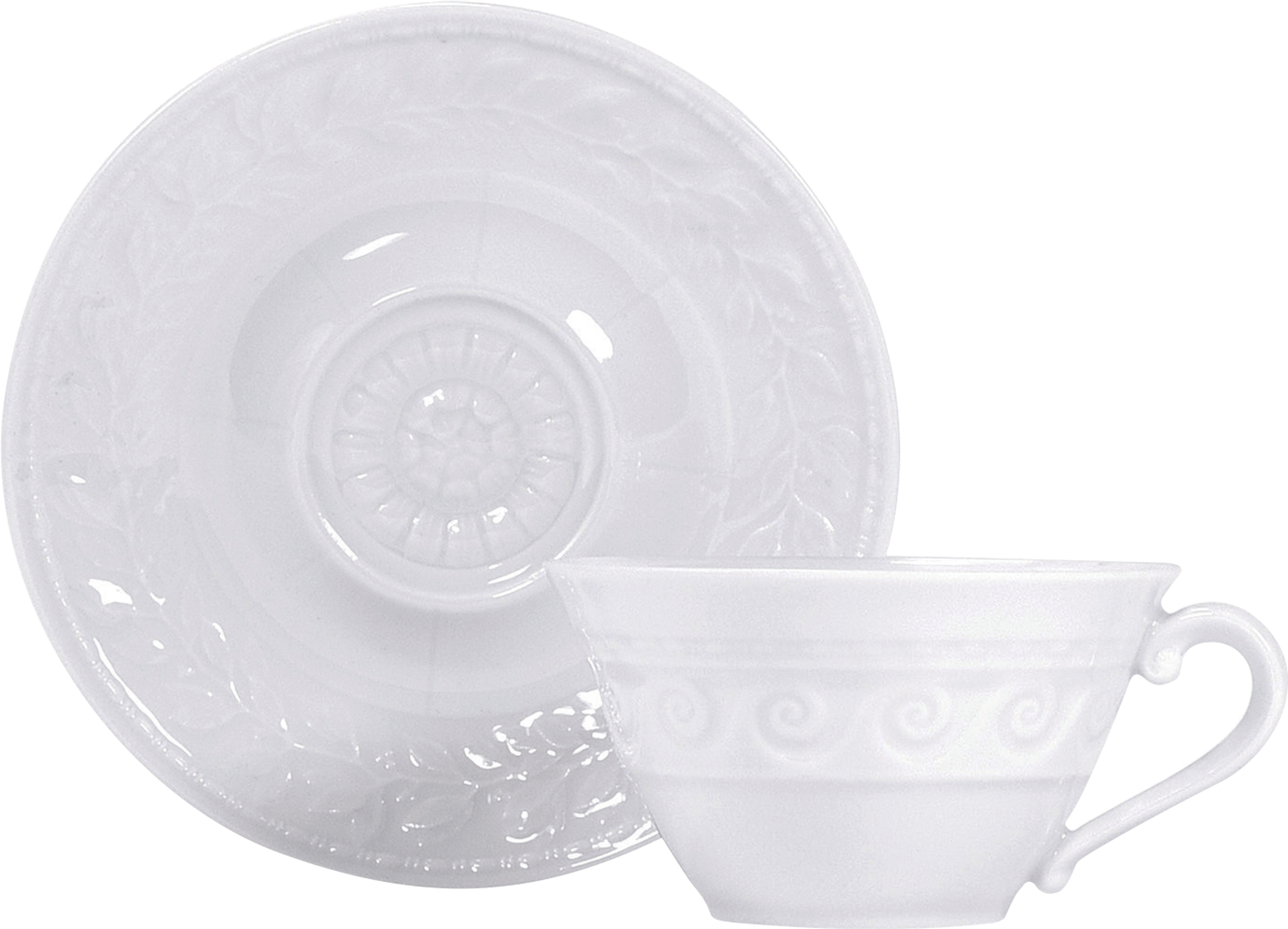 罗浮宫茶杯和陶瓷碟