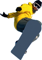 Mann springt auf Snowboard